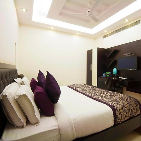 Hotel Transit International- Aerocity Delhi Airport Neu-Delhi Exterior foto
