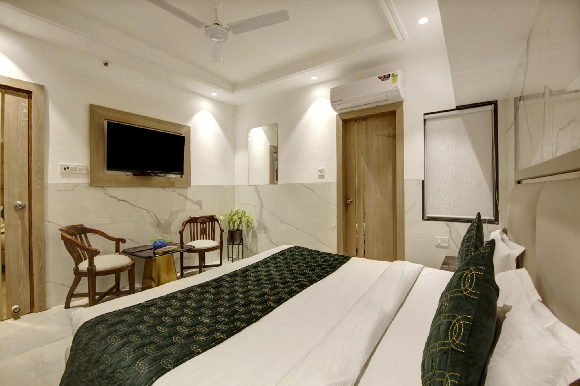 Hotel Transit International- Aerocity Delhi Airport Neu-Delhi Exterior foto