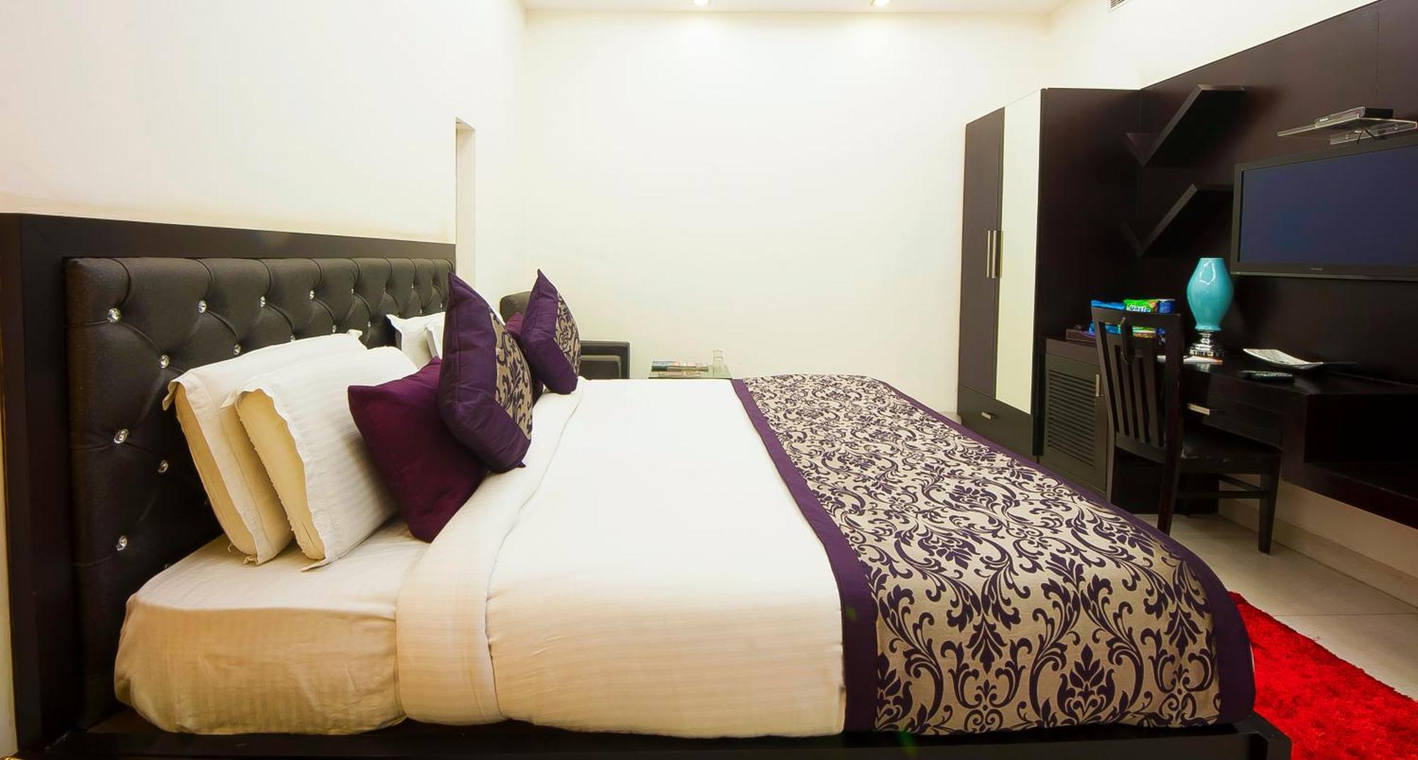 Hotel Transit International- Aerocity Delhi Airport Neu-Delhi Exterior foto