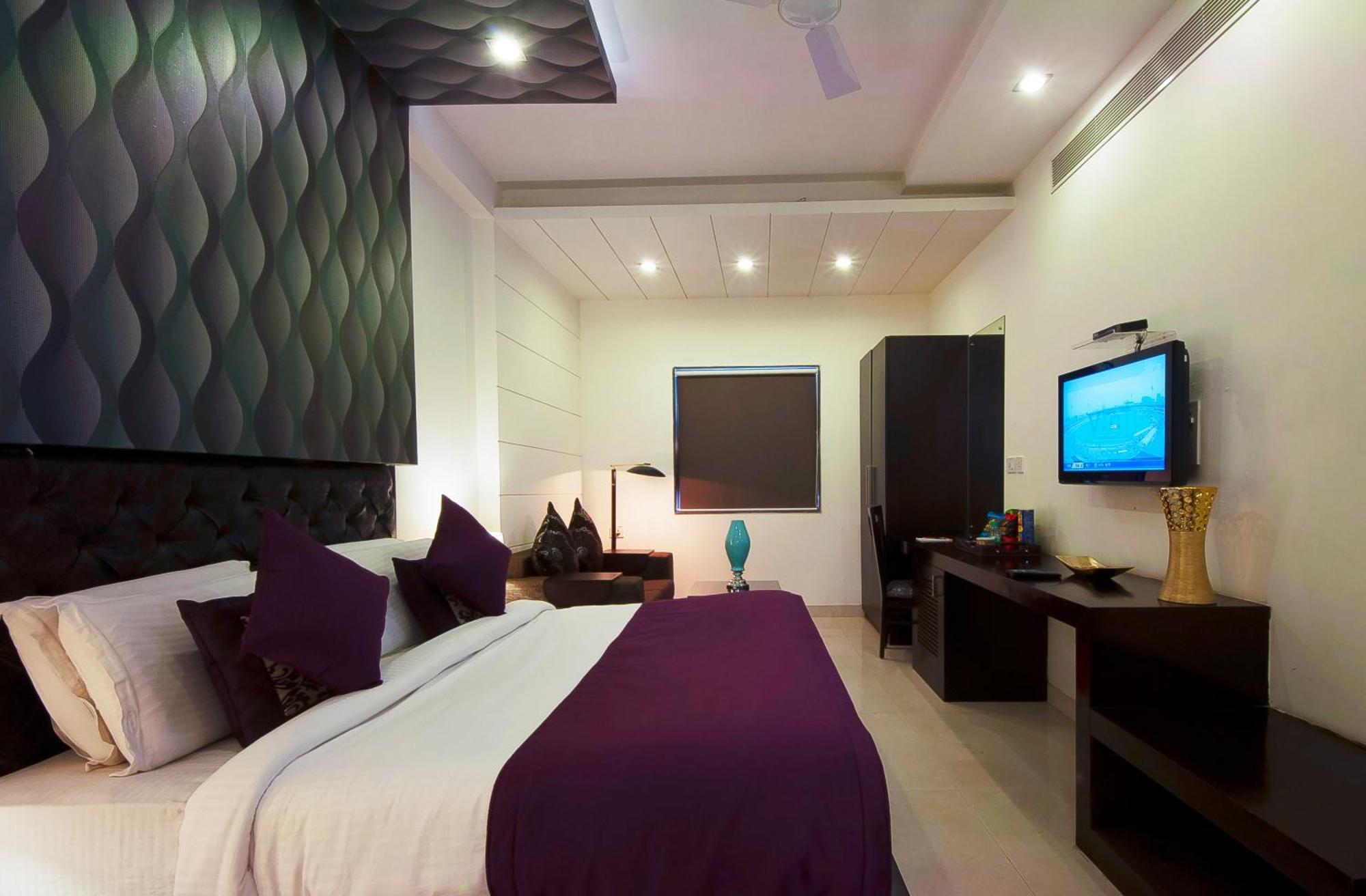 Hotel Transit International- Aerocity Delhi Airport Neu-Delhi Exterior foto