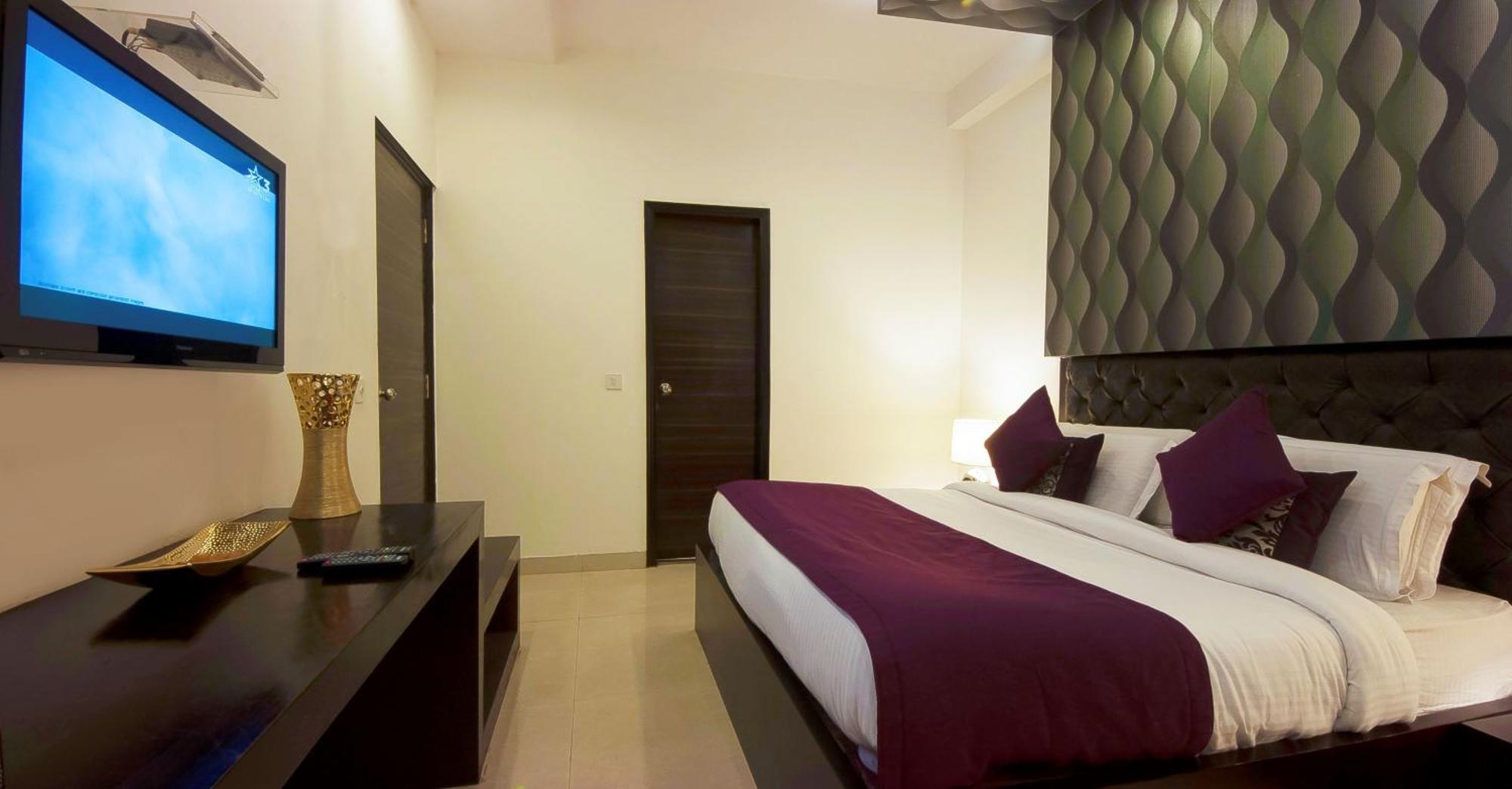 Hotel Transit International- Aerocity Delhi Airport Neu-Delhi Exterior foto
