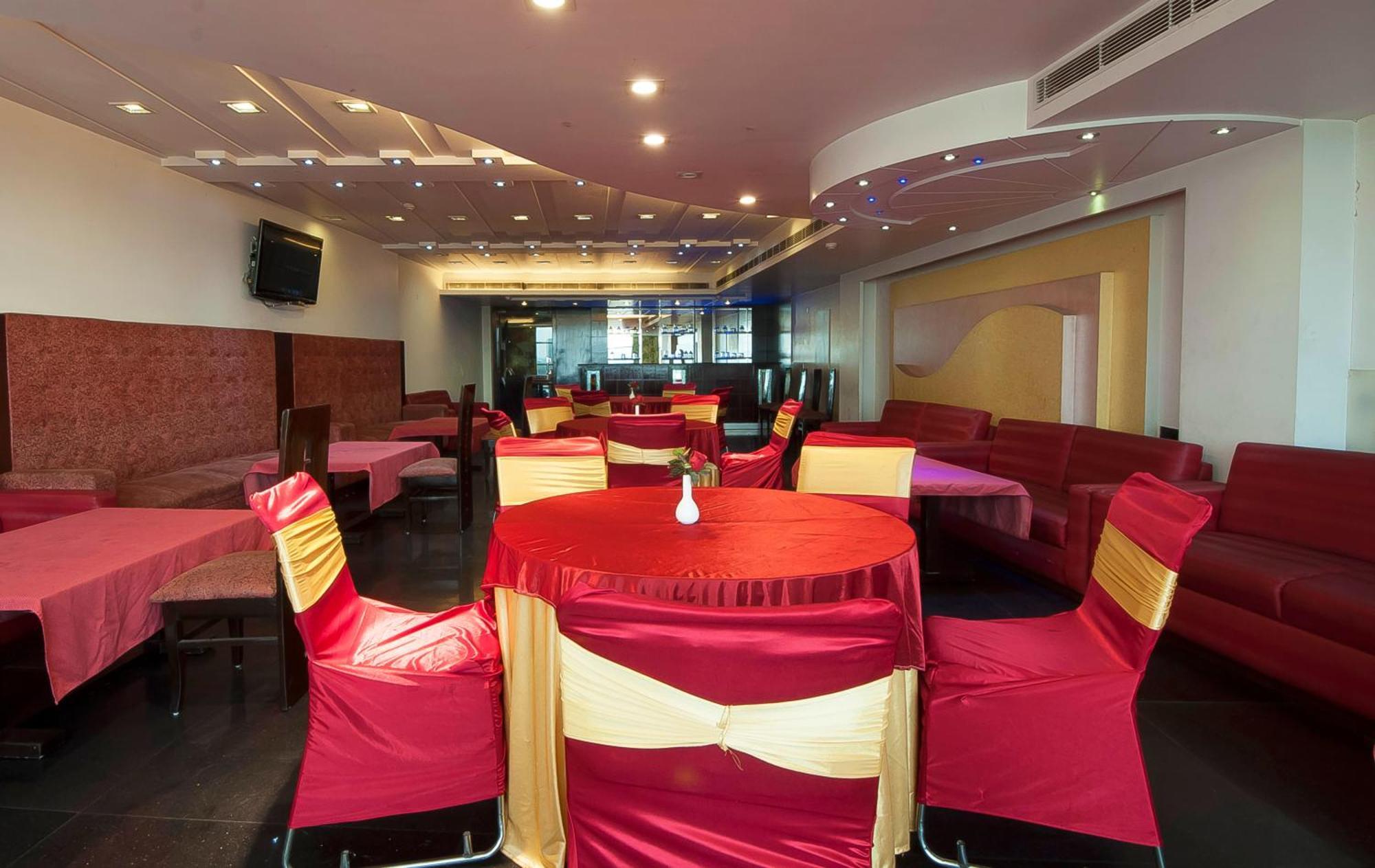 Hotel Transit International- Aerocity Delhi Airport Neu-Delhi Exterior foto